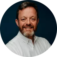 Robert Workman headshot